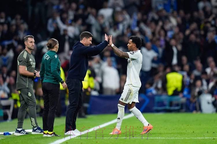 阿斯:尽管决赛输球,但凭借场上表现皇马不会解雇阿隆索 阿斯:尽管决赛输球,但凭借场上表现皇马不会解雇阿隆索