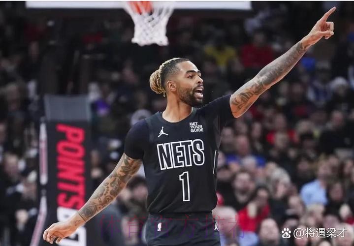 拉文底角三分投进开局连拿8分，国王10-7领先火箭